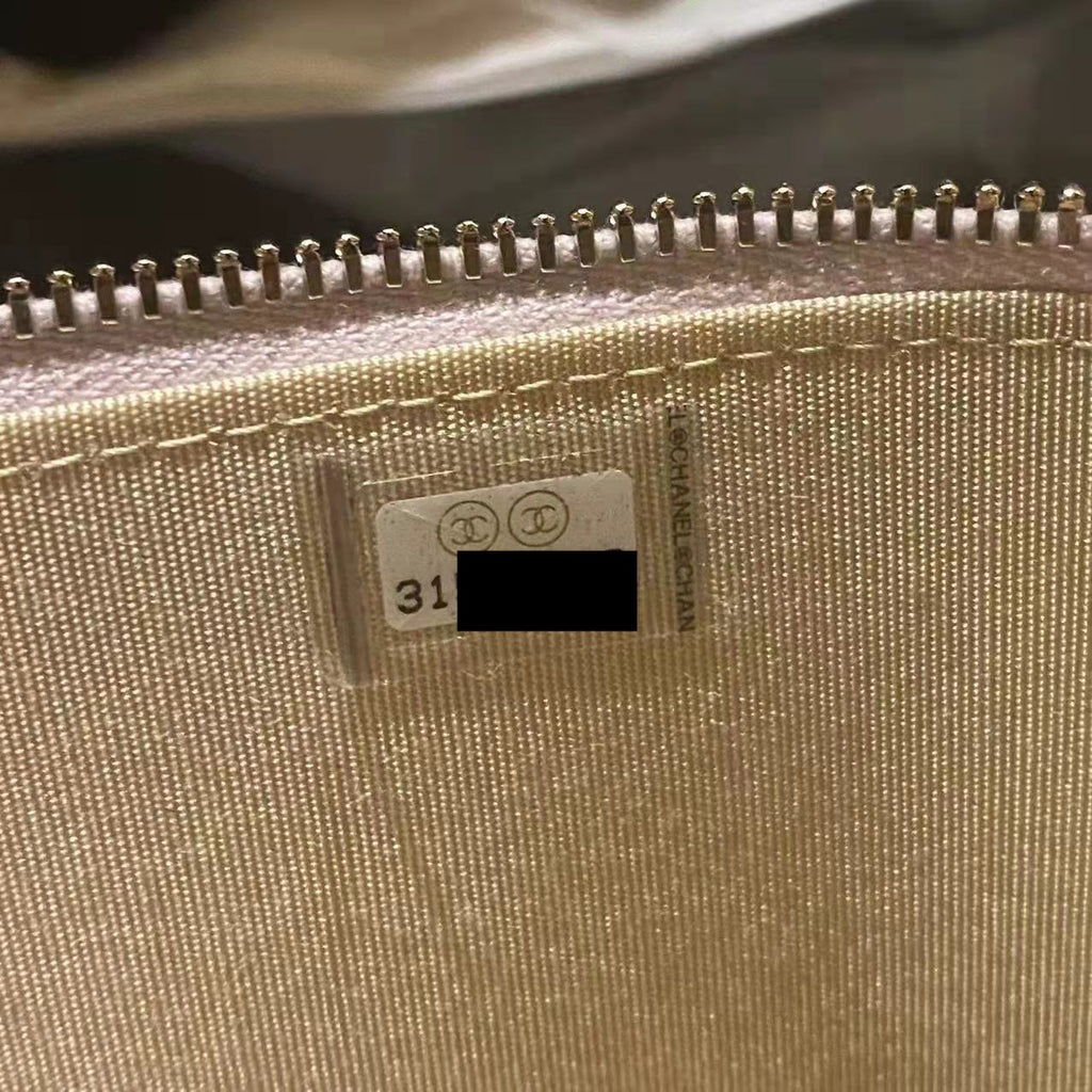 CHANEL PEARL CRUSH LONG VANITY ON CHAIN LAMBSKIN LIGHT PURPLE GHW