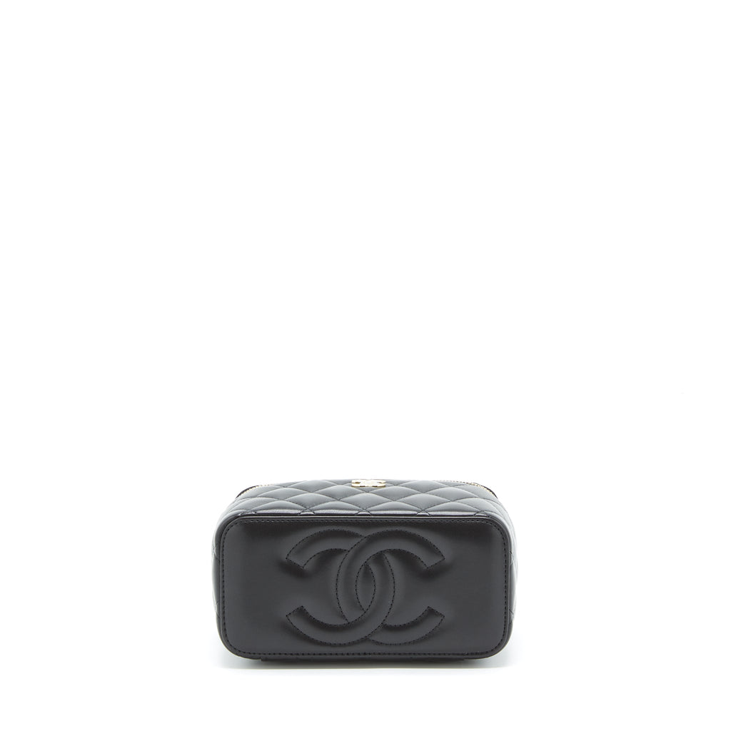 CHANEL 22A TOP HANDLE LONG VANITY WITH CHAIN LAMBSKIN BLACK LGHW