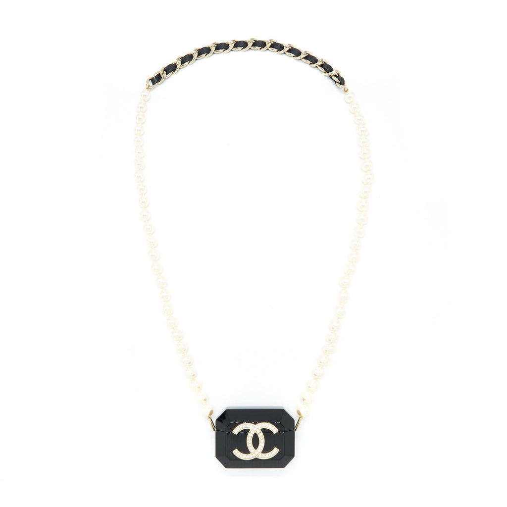 CHANEL AIRPODS CASE WITH PEARL CHAIN BLACK LGHW