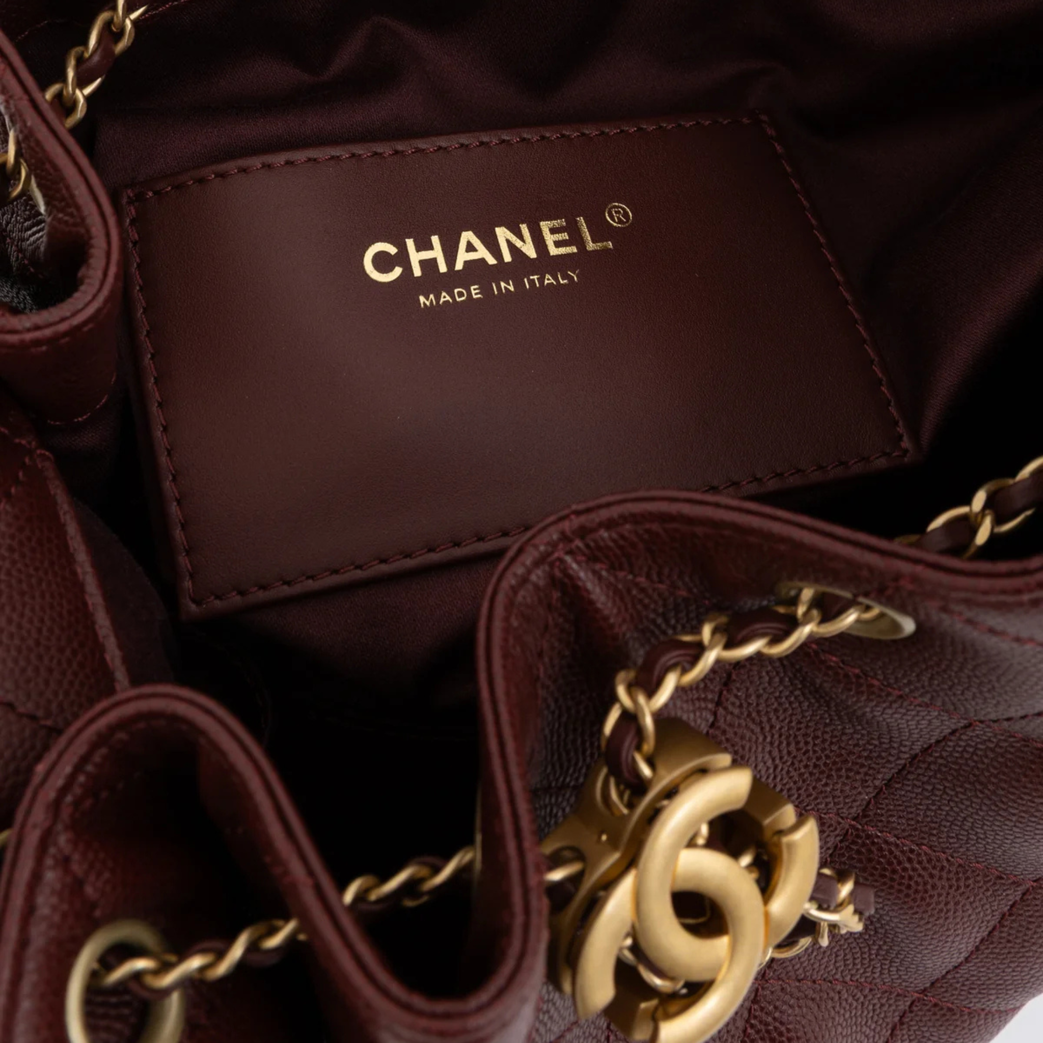 CHANEL 25 BURGUNDY HANDBAG GHW