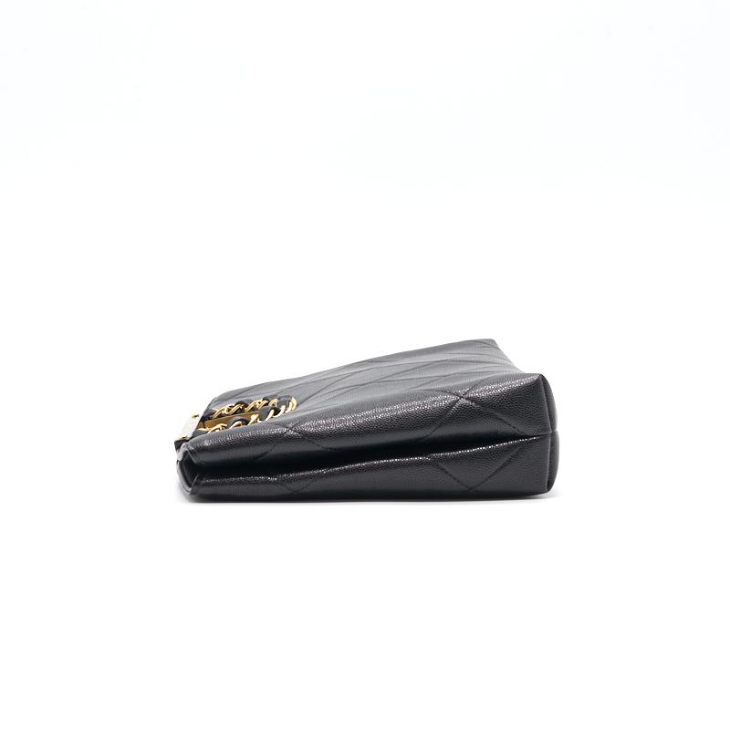 CHANEL CLUTCH BLACK GHW