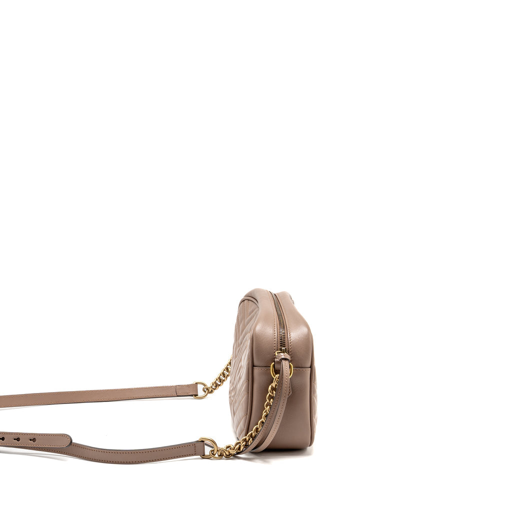 GUCCI SMALL GG MARMONT CAMERA BAG MATELASSE CHEVRON LEATHER PINK GHW