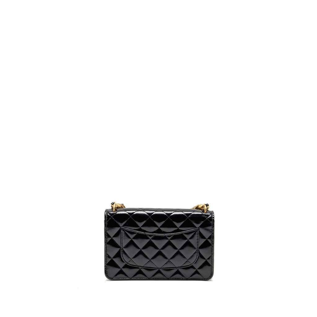 CHANEL 24A DETAILED CHAIN WALLET ON CHAIN SHINY CALFSKIN BLACK GHW (MICROCHIP）