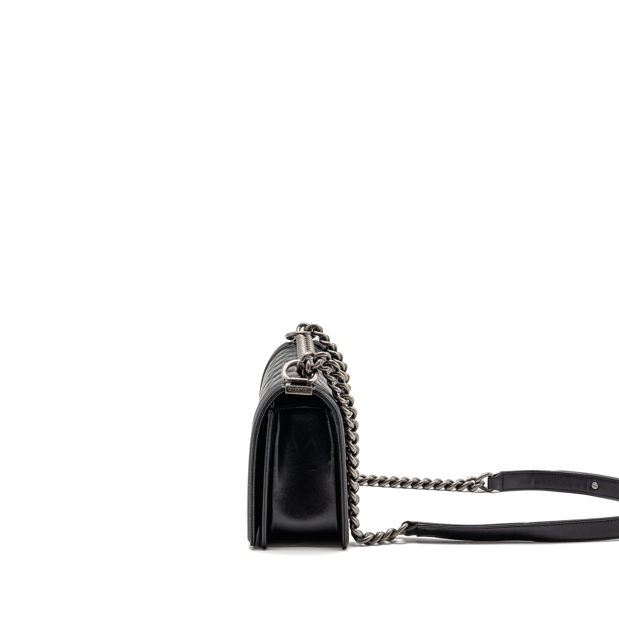 CHANEL MEDIUM BOY BAG LAMBSKIN BLACK RUTHENIUM SHW
