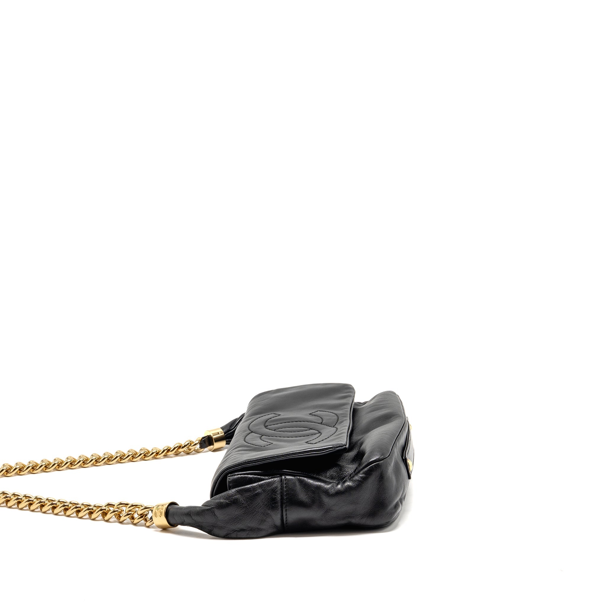 CHANEL RODEO DRIVE FLAP BAG CALFSKIN BLACK GHW