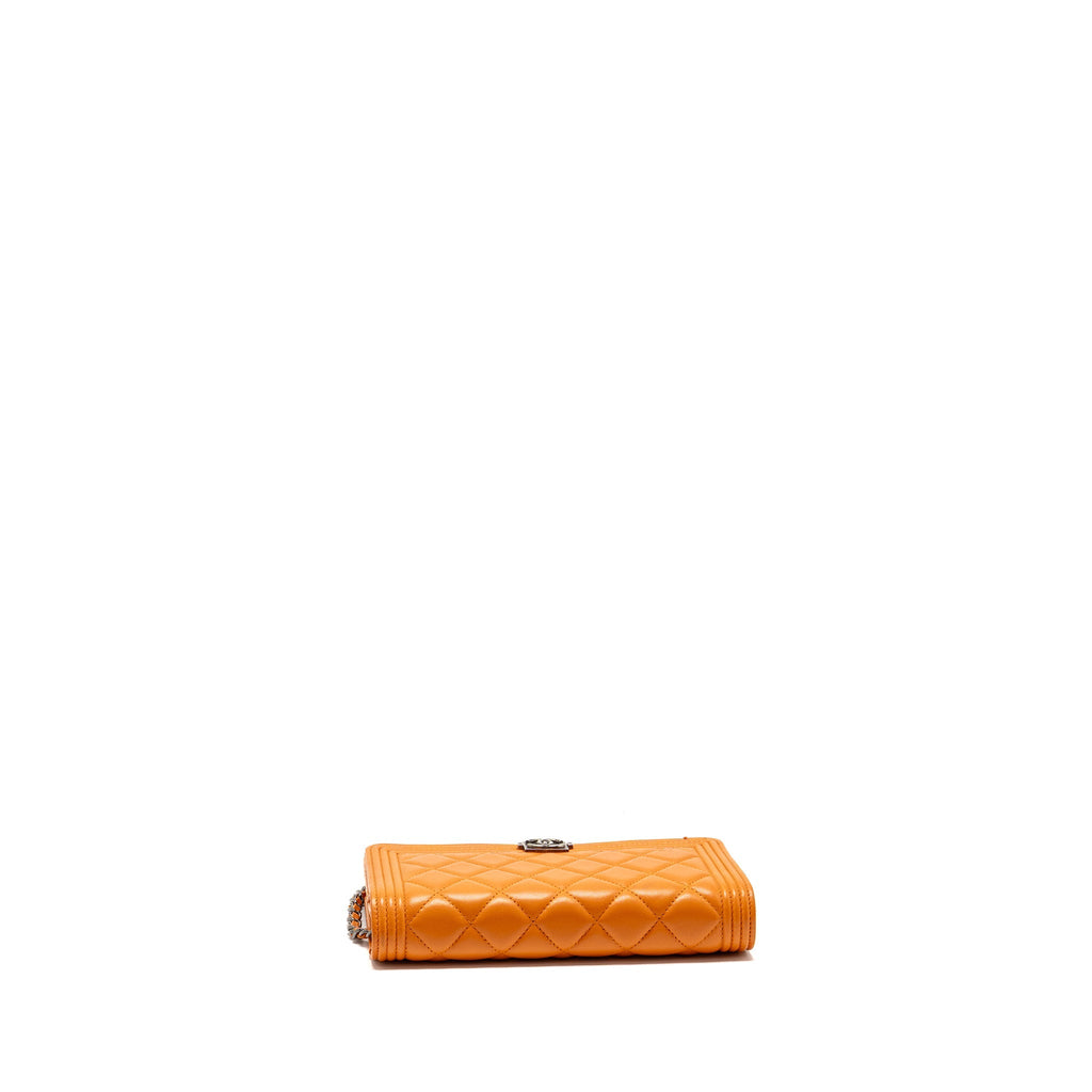 CHANEL BOY WALLET ON CHAIN LAMBSKIN ORANGE RUTHENIUM SILVER HARDWARE