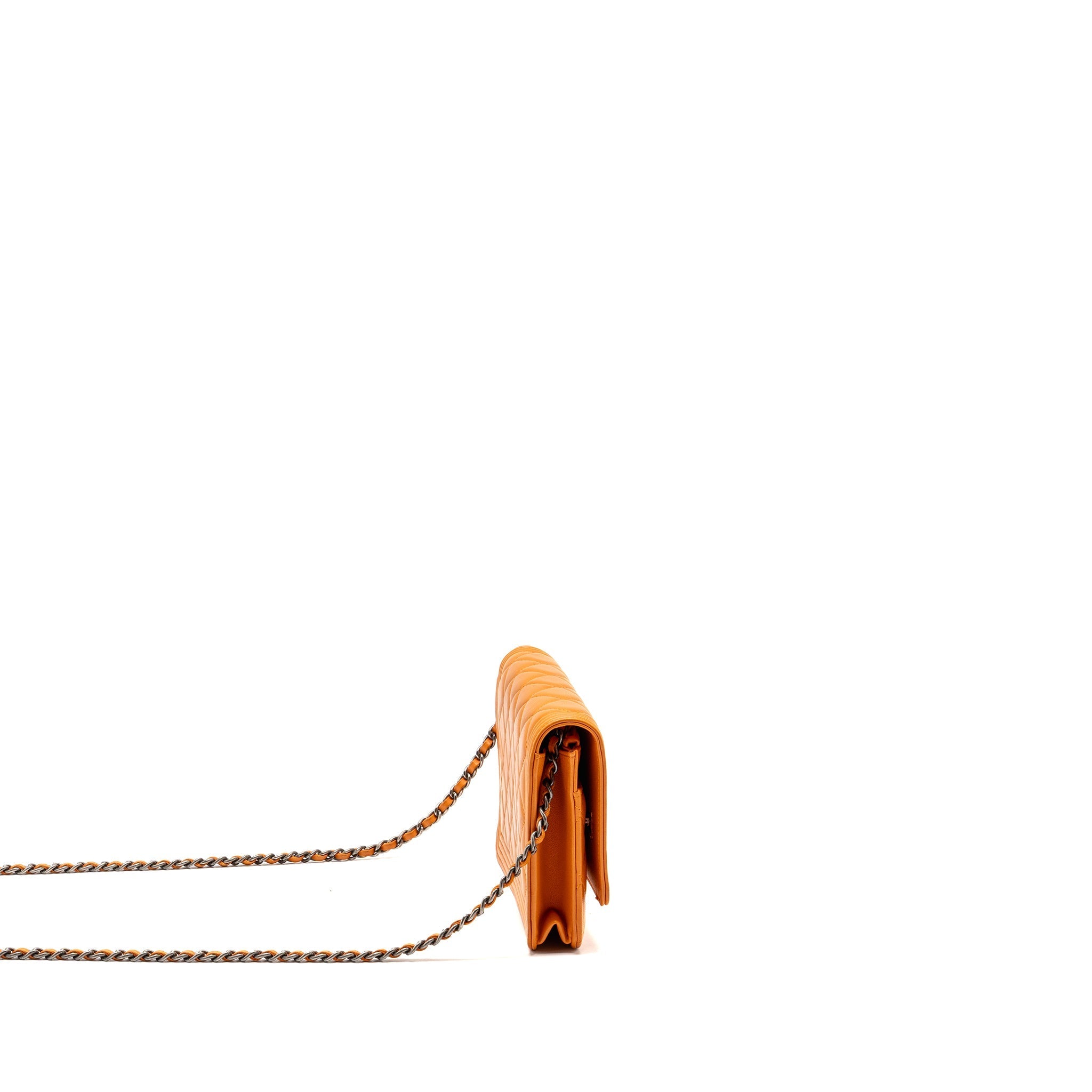 CHANEL BOY WALLET ON CHAIN LAMBSKIN ORANGE RUTHENIUM SILVER HARDWARE