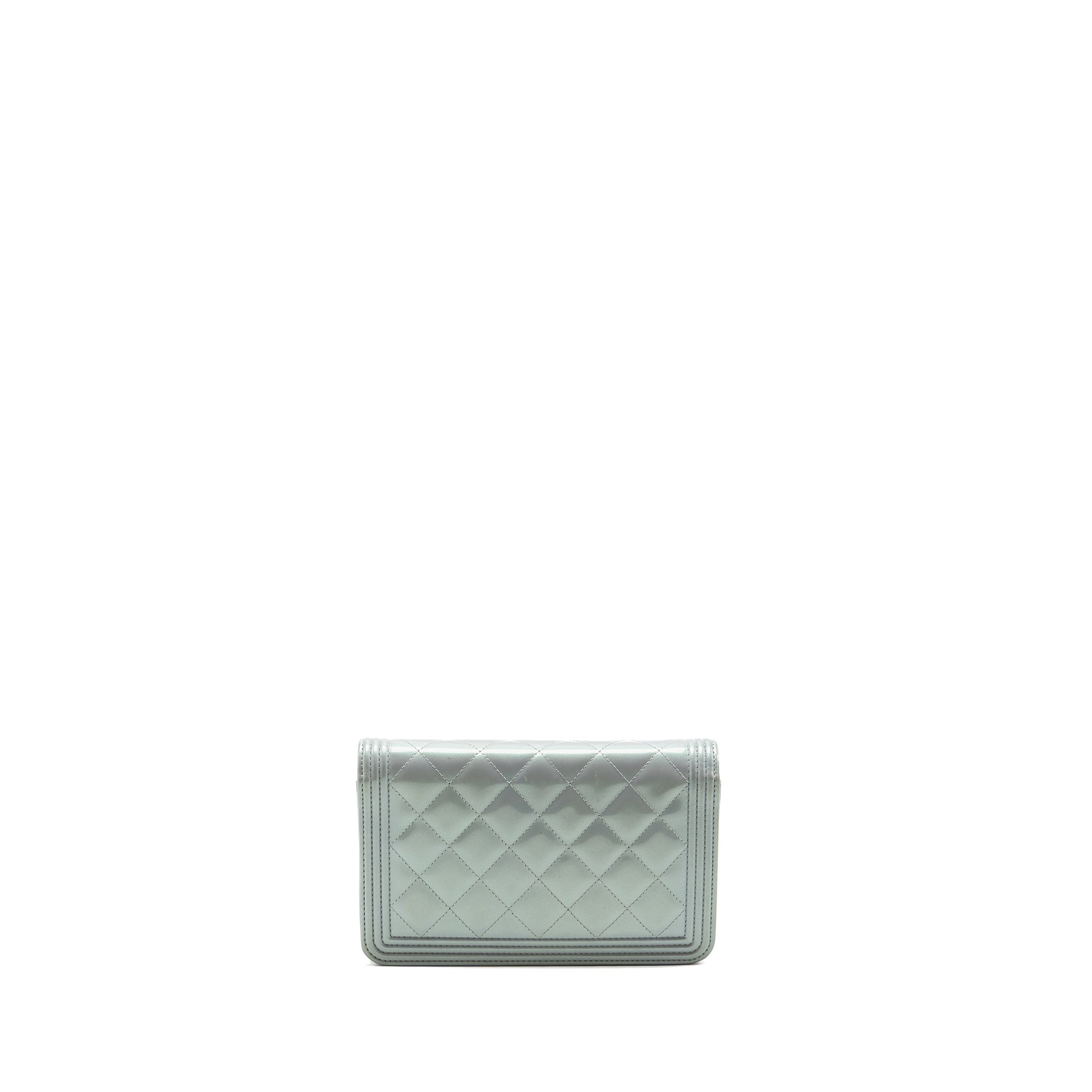CHANEL BOY WALLET ON CHAIN PATENT CALFSKIN IRIDESCENT LIGHT BLUE LGHW
