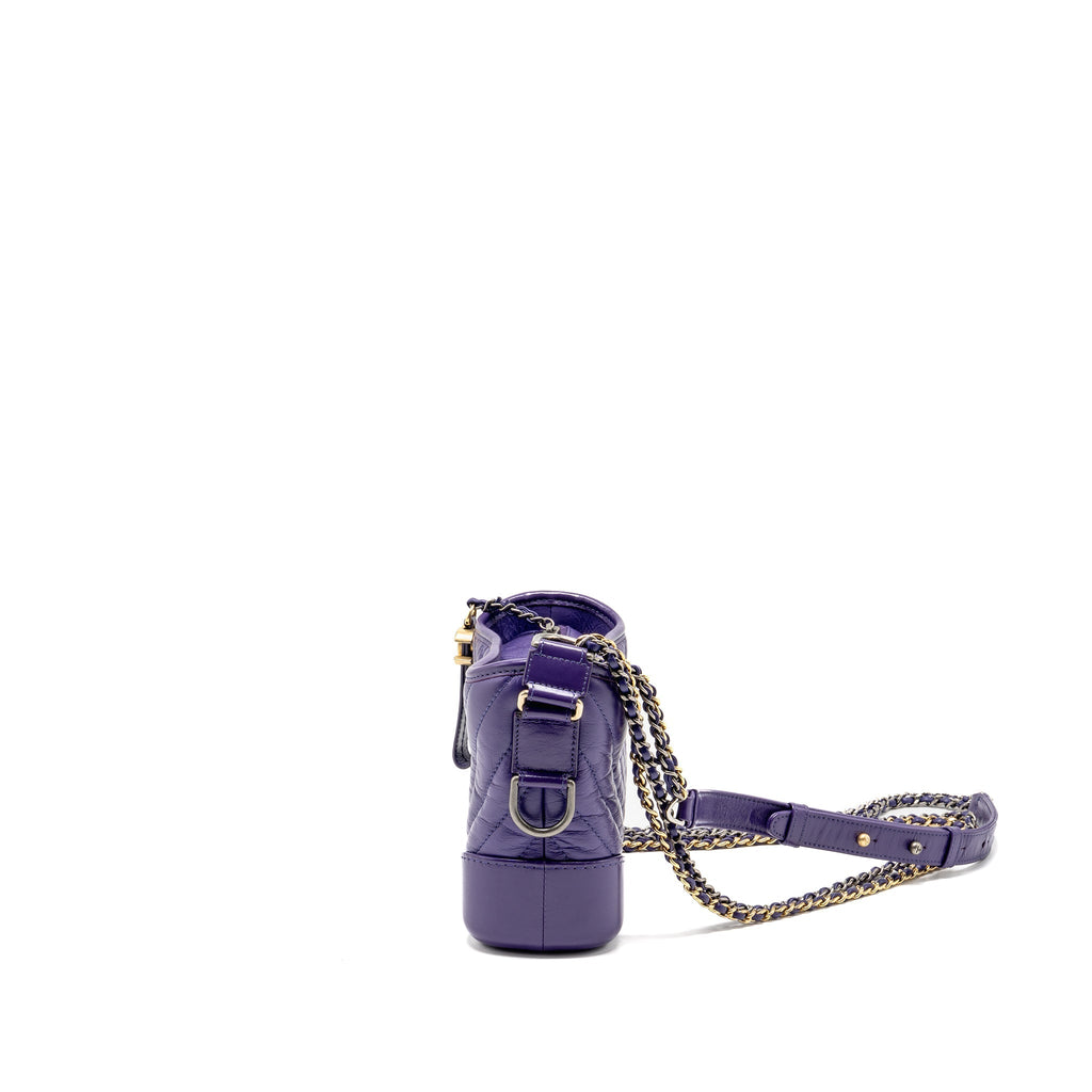 CHANEL SMALL GABRIELLE HOBO BAG CHEVRON AGED CALFSKIN PURPLE MULTICOLOUR HARDWARE