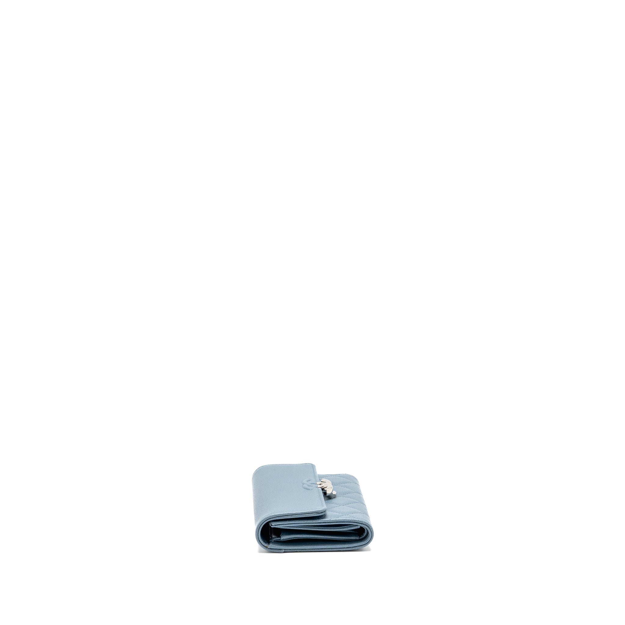 CHANEL QUILTED CC LOGO FLAP WALLET GRAINED CALFSKIN BLUE SHW