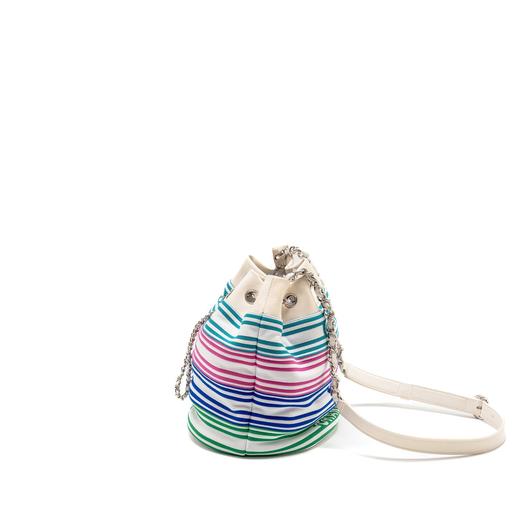 CHANEL VENICE BIARRITZ DRAWSTRING BUCKET BAG FABRIC/LAMBSKIN WHITE/MULTICOLOUR SHW