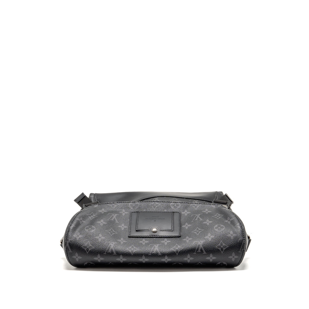 LOUIS VUITTON MESSENGER VOYAGER PM MONOGRAM ECLIPSE BLACK SHW
