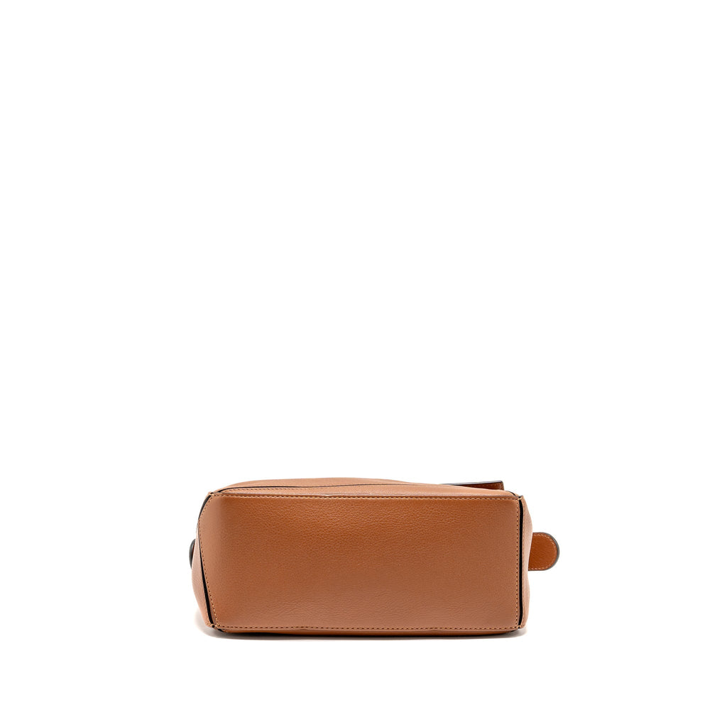 LOEWE SMALL PUZZLE BAG CALFSKIN TAN SHW