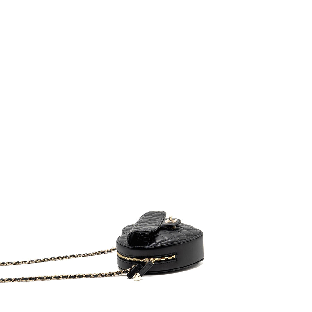 CHANEL 22S HEART BAG LAMBSKIN BLACK LGHW (MICROCHIP)