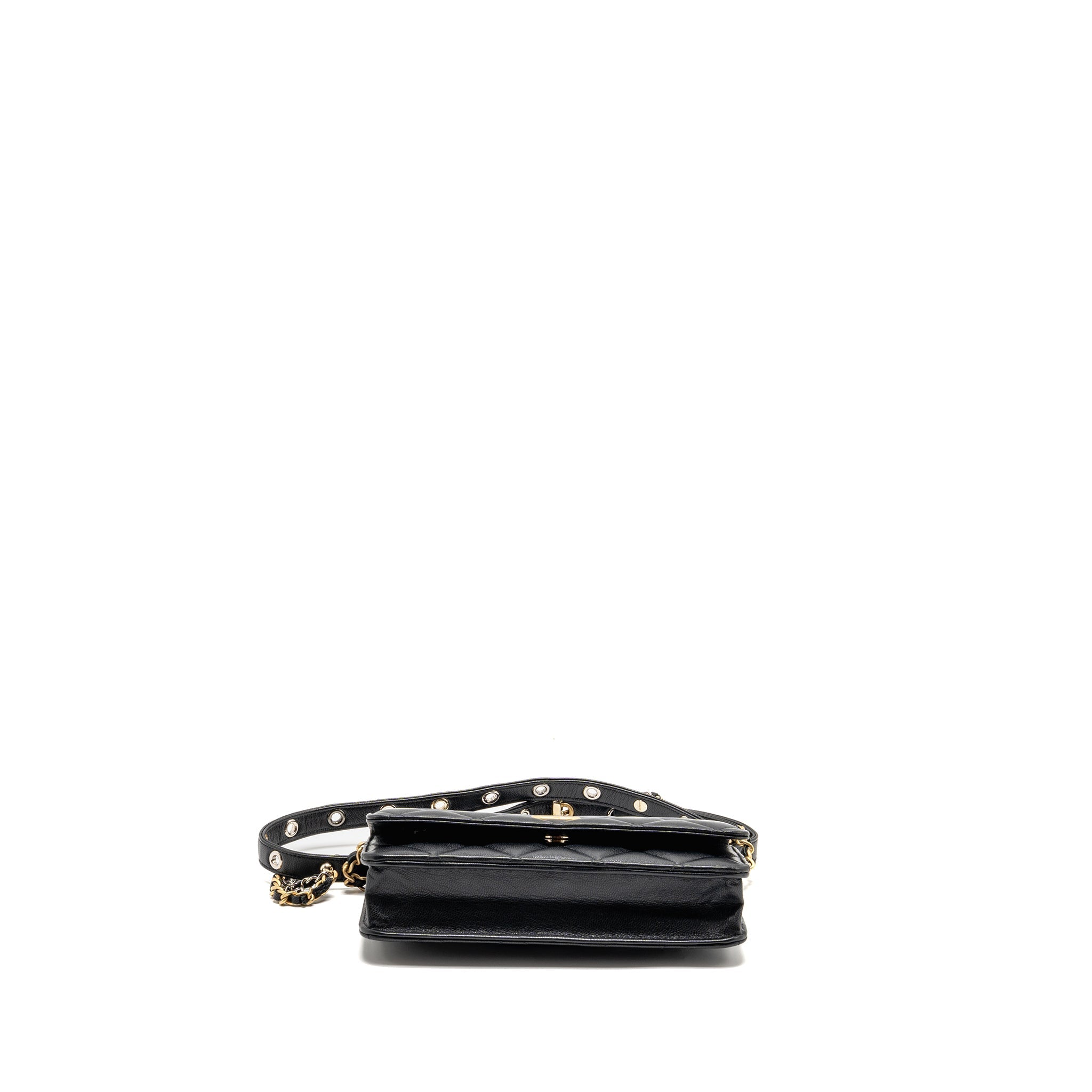 CHANEL DETAILED STRAP WALLET ON CHAIN LAMBSKIN BLACK WITH MULTICOLOUR HARDWARE (MICROCHIP)