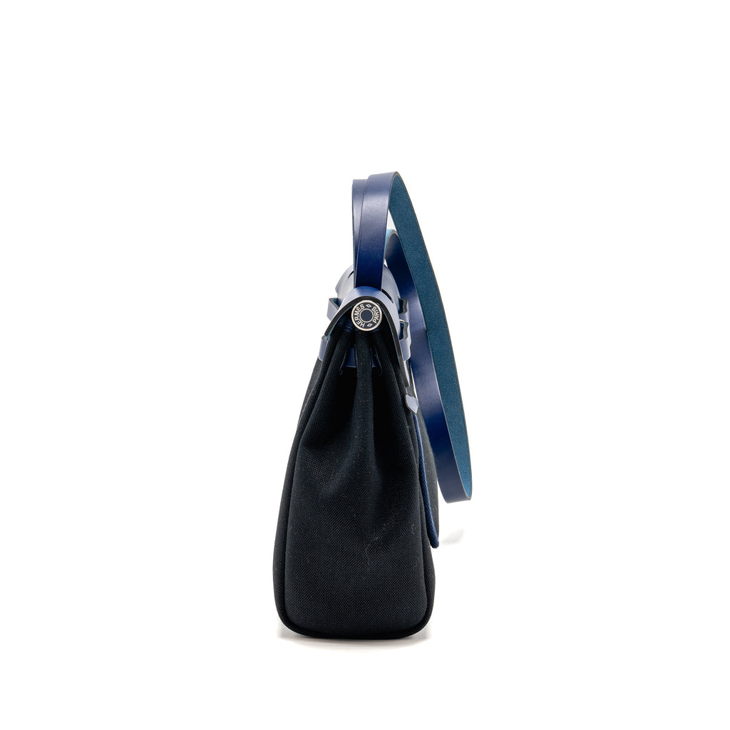 HERMES HERBAG 31 ZIP BAG CANVAS/HUNTER LEATHER BLACK/BLEU SAPHIR SHW