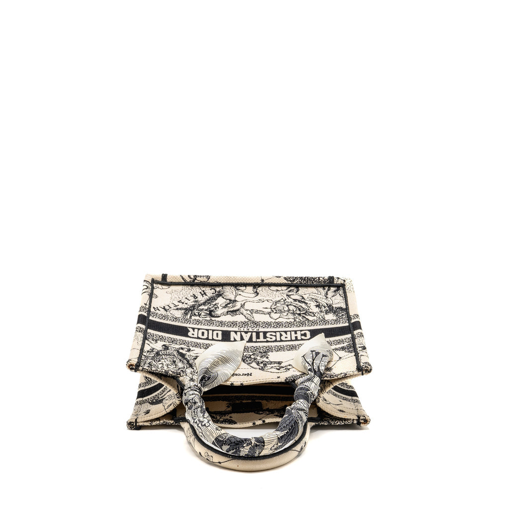 DIOR SMALL DIOR BOOK TOTE DIOR ZODIAC EMBROIDERY CANVAS LATTE/BLACK