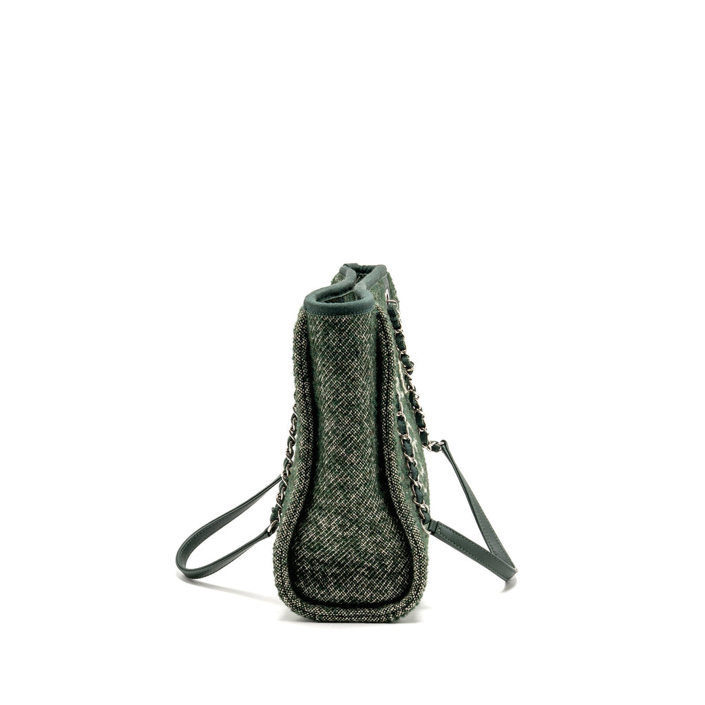CHANEL SMALL SHOPPING TOTE BAG FABRIC/LEATHER GREEN/WHITE SHW (MICROCHIP)