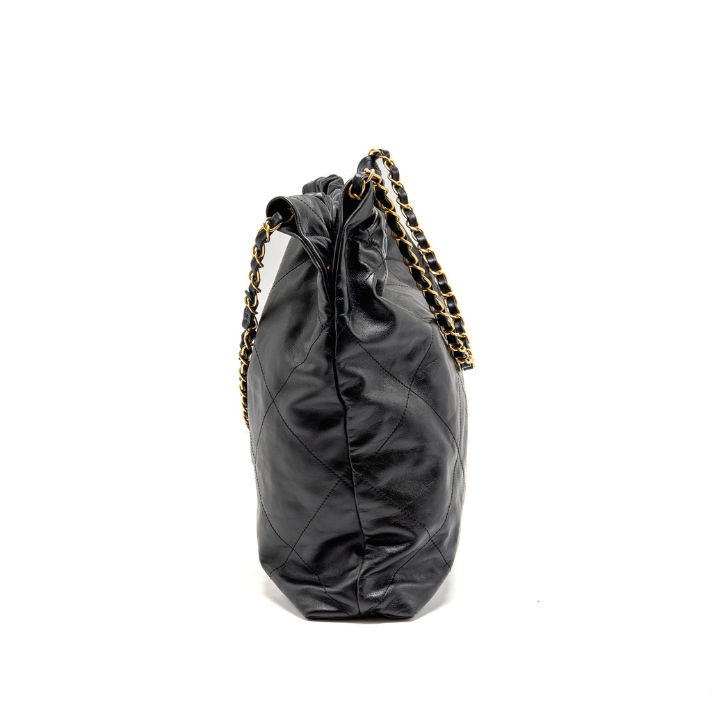 CHANEL MEDIUM 22 BAG CALFSKIN BLACK GHW (MICROCHIP)