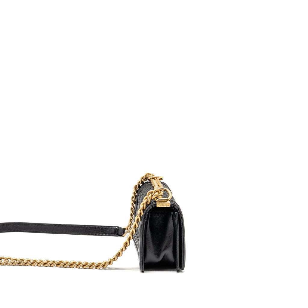 CHANEL SMALL BOY BAG CALFSKIN BLACK GHW (MICROCHIP)