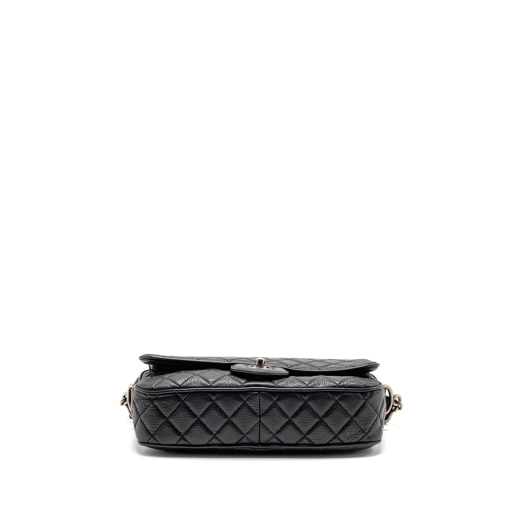 CHANEL MEDIUM CASUAL ROCK FLAP BAG GRAINED CALFSKIN BLACK RUTHENIUM HARDWARE