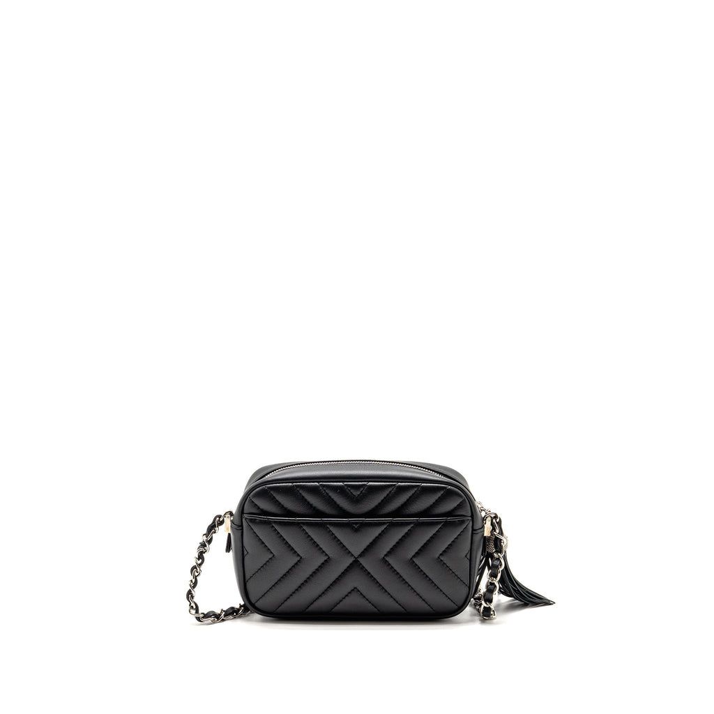 CHANEL DIAGONAL CHEVRON CAMERA BAG WITH DETAILED TASSEL CALFSKIN BLACK SHW