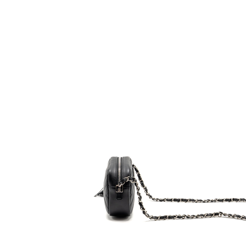 CHANEL DIAGONAL CHEVRON CAMERA BAG WITH DETAILED TASSEL CALFSKIN BLACK SHW