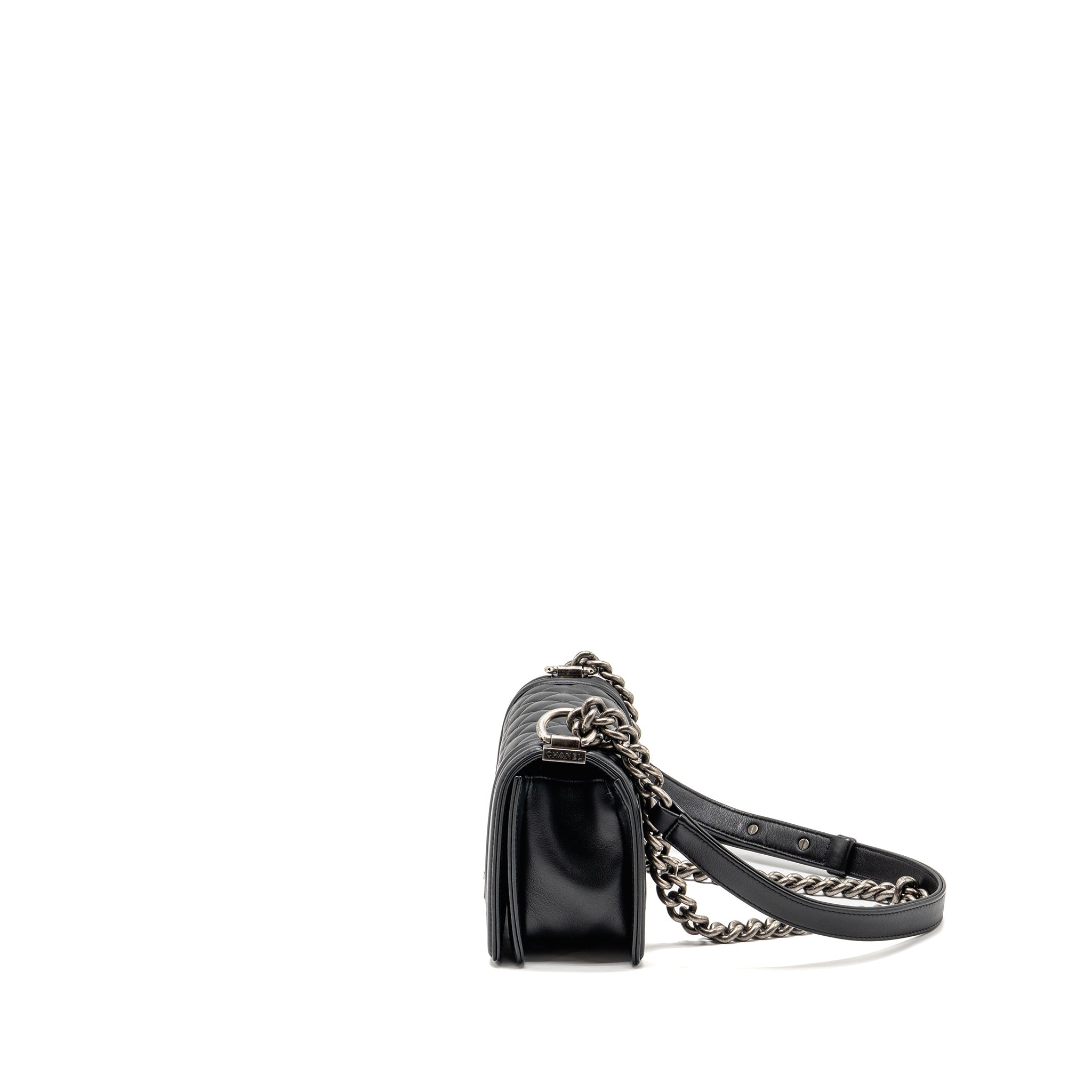 CHANEL SMALL BOY BAG CALFSKIN BLACK SHW
