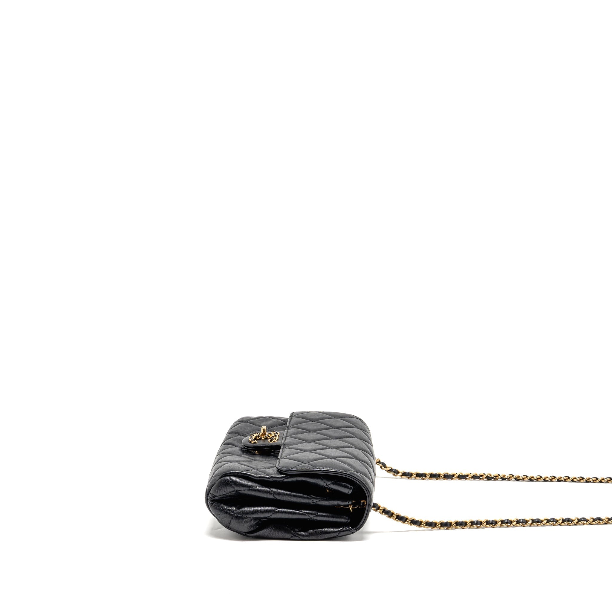 CHANEL 22C QUILTED FLAP BAG LAMBSKIN BLACK GHW (MICROCHIP)