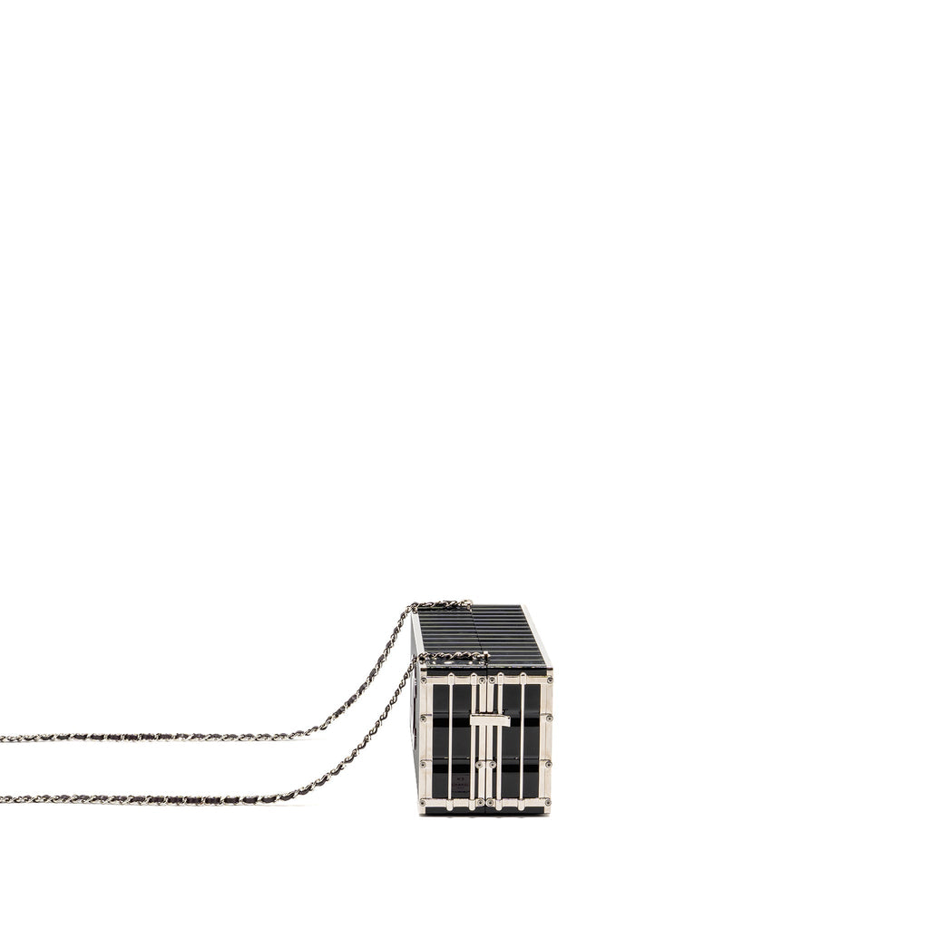 CHANEL 18A PARIS HAMBURG MINAUDIERE SHIPPING CONTAINER EVENING CLUTCH PLEXIGLASS/METAL BLACK SHW