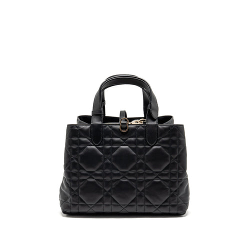 DIOR MEDIUM DIOR TOUJOURS TOTE BAG MACROCANNAGE CALFSKIN BLACK LGHW