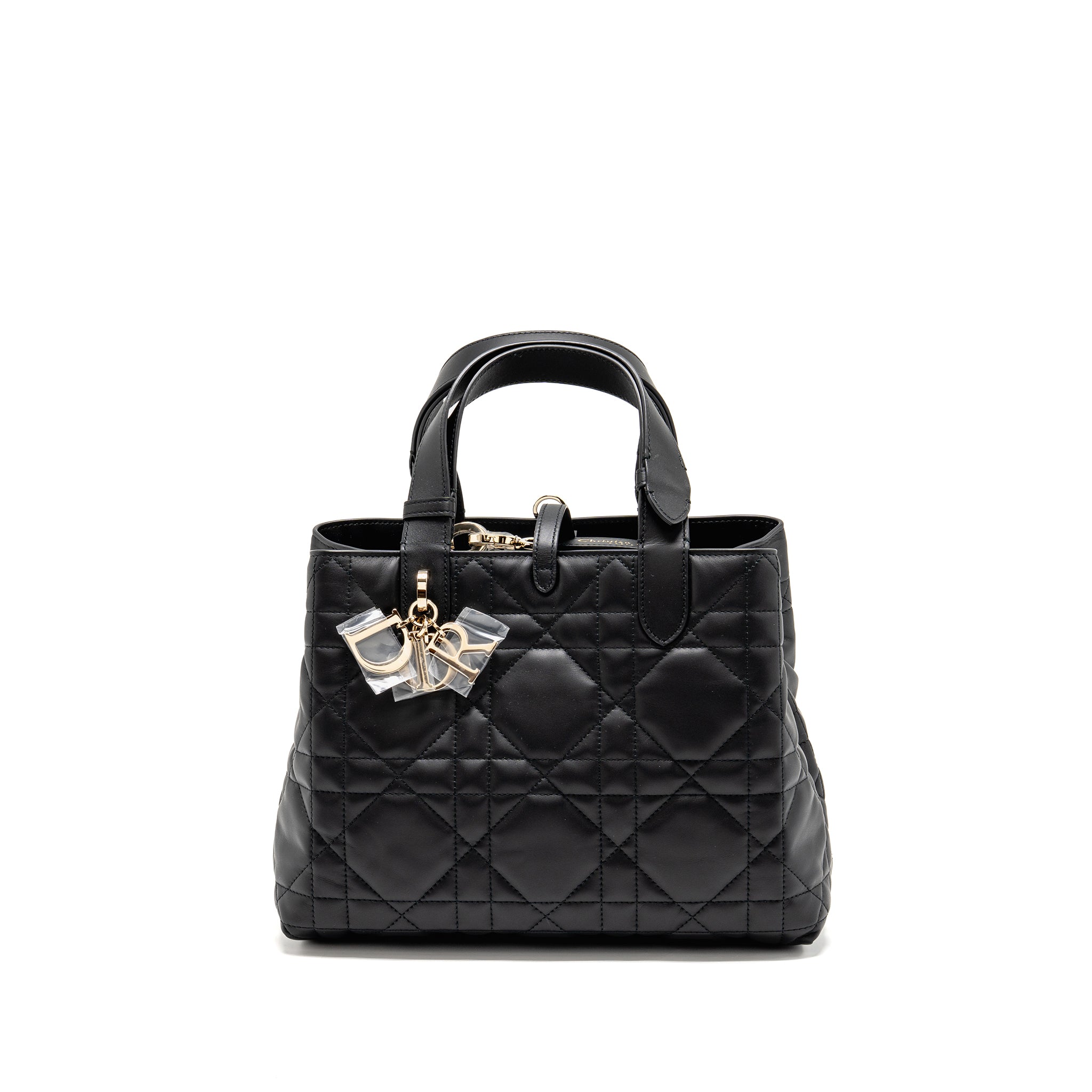 DIOR MEDIUM DIOR TOUJOURS TOTE BAG MACROCANNAGE CALFSKIN BLACK LGHW