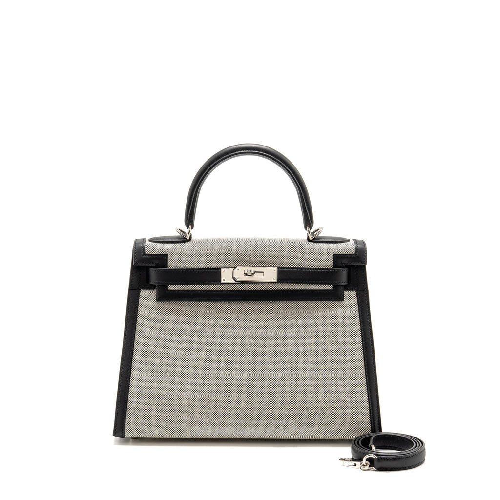 HERMES KELLY 28 SELLIER TOILE H / SWIFT ECRU - BLACK / BLACK SHW