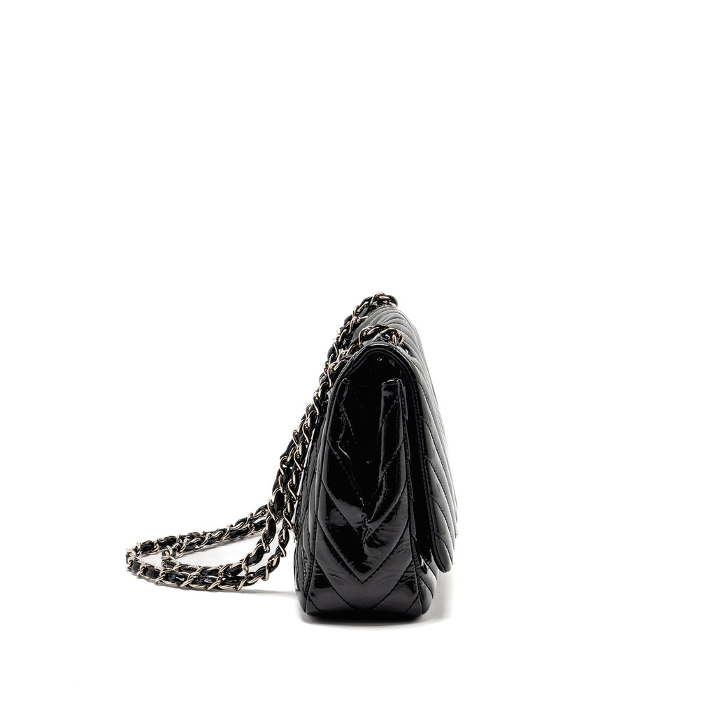 CHANEL CHEVRON JUMBO SINGLE FLAP BAG PATENT BLACK SHW