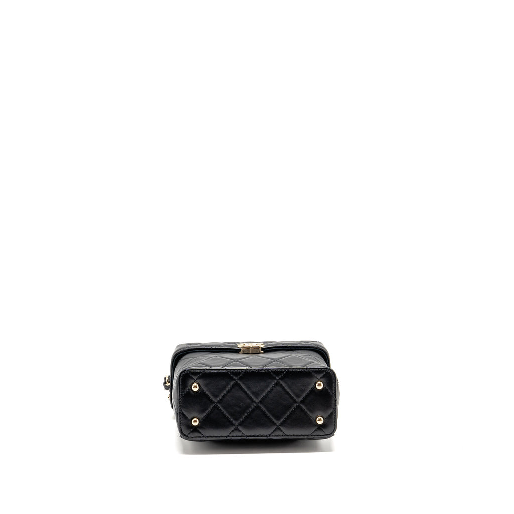 CHANEL FLAP VANITY WITH CHAIN LAMBSKIN BLACK LGWH (MICROCHIP)