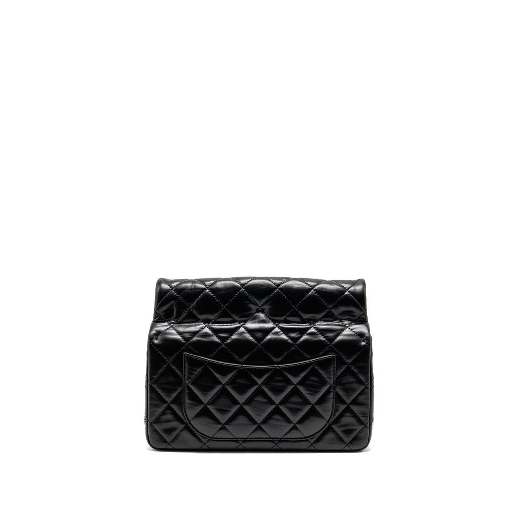 CHANEL 23A CLASSIC FLAP CLUTCH SHINY CALFSKIN BLACK GHW (MICROCHIP)