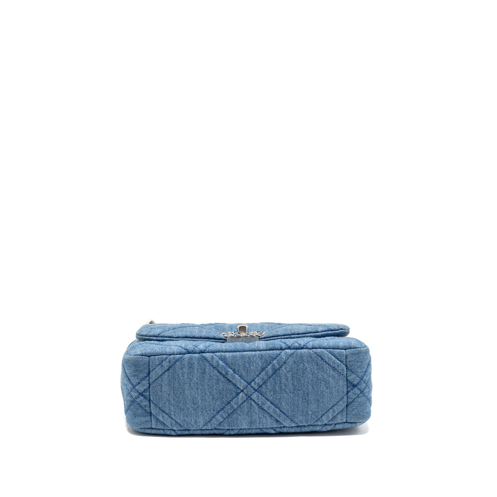 CHANEL SMALL 19 BAG DENIM LIGHT BLUE MULTICOLOURED HARDWARE (MICROCHIP)