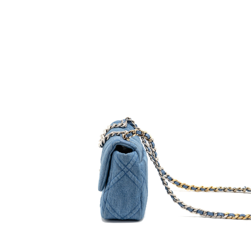 CHANEL SMALL 19 BAG DENIM LIGHT BLUE MULTICOLOURED HARDWARE (MICROCHIP)