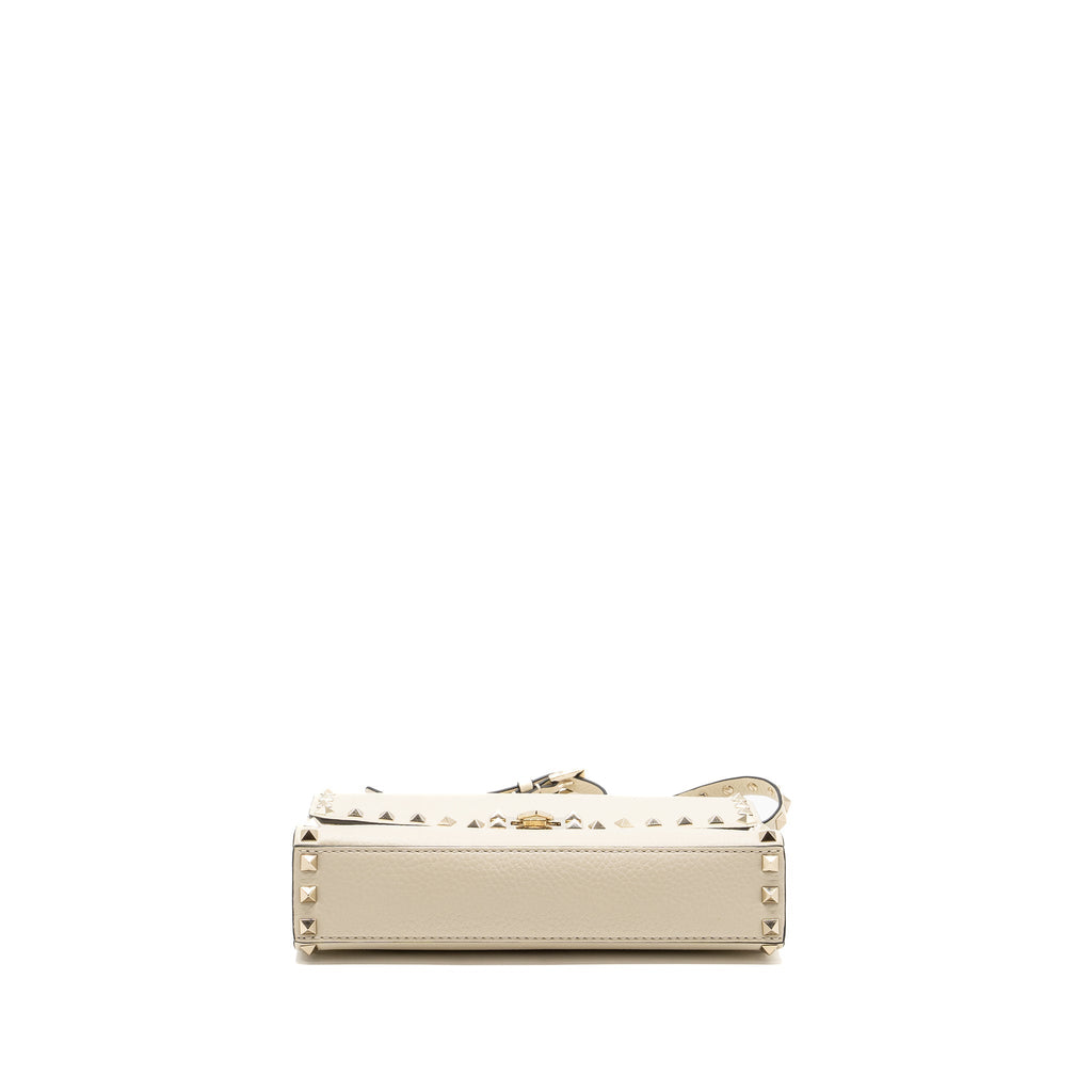 VALENTINO SMALL ROCKSTUD CROSSBODY BAG GRAINED CALFSKIN LIGHT IVORY LGHW