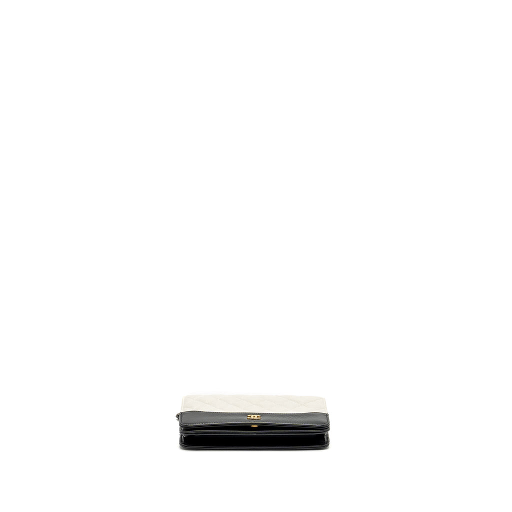 CHANEL GABRIELLE WALLET ON CHAIN CALFSKIN WHITE / BLACK MULTICOLOUR HARDWARE