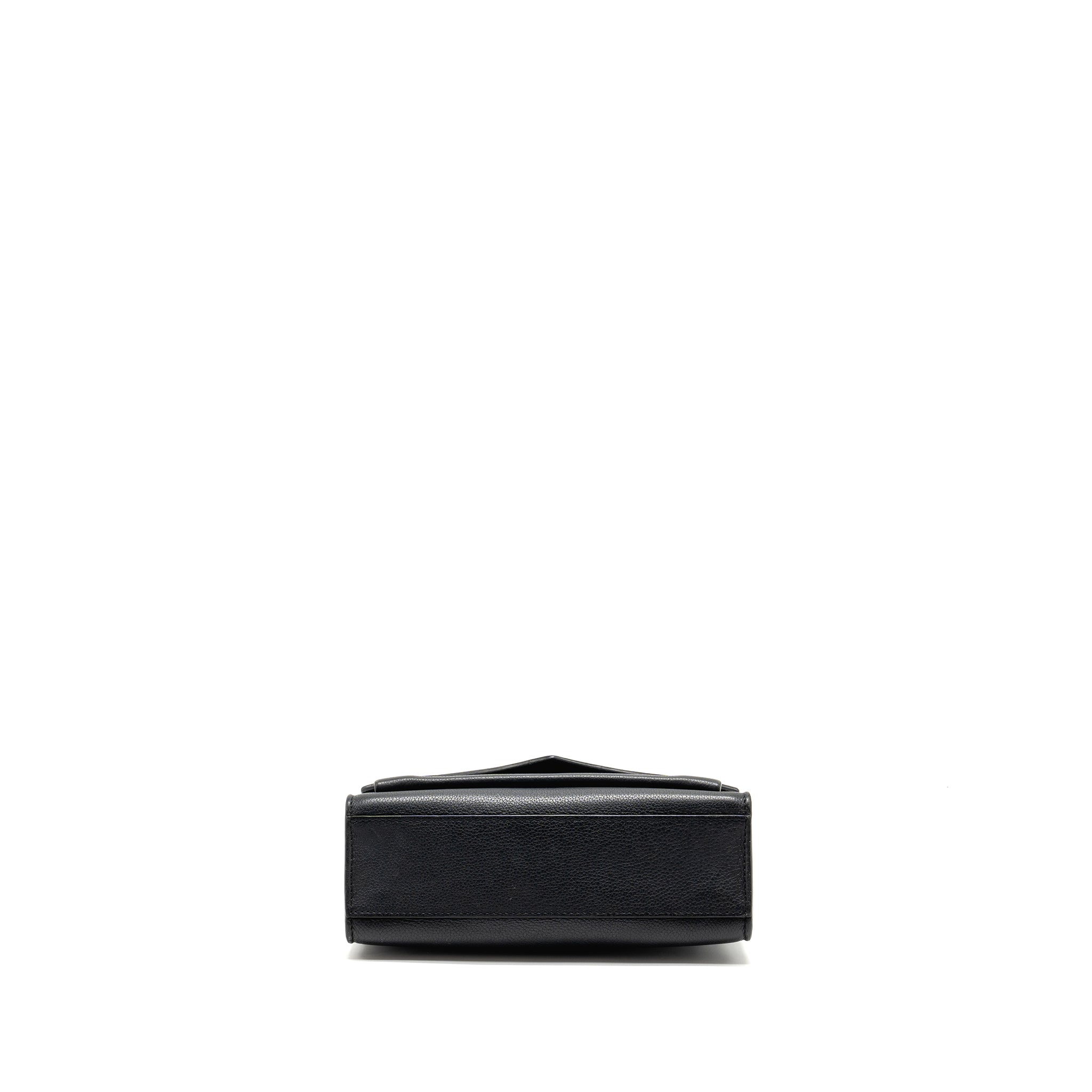 LOUIS VUITTON MY LOCK ME BAG CALFSKIN BLACK SHW