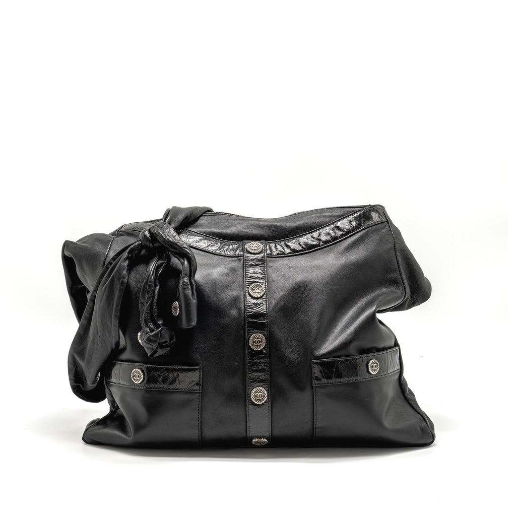 CHANEL TIE ON GIRL BAG LAMBSKIN BLACK SHW