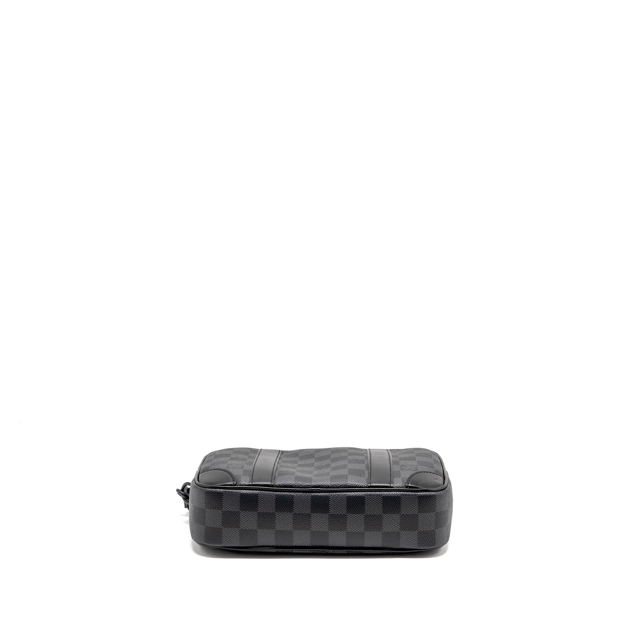 LOUIS VUITTON POCHETTE KASAI CLUTCH BAG DAMIER GRAPHITE CANVAS SO BLACK