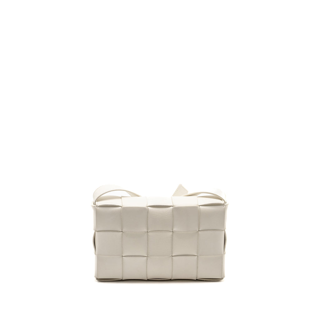 BOTTEGA VENETA SMALL CASSETTE BAG LAMBSKIN WHITE SHW