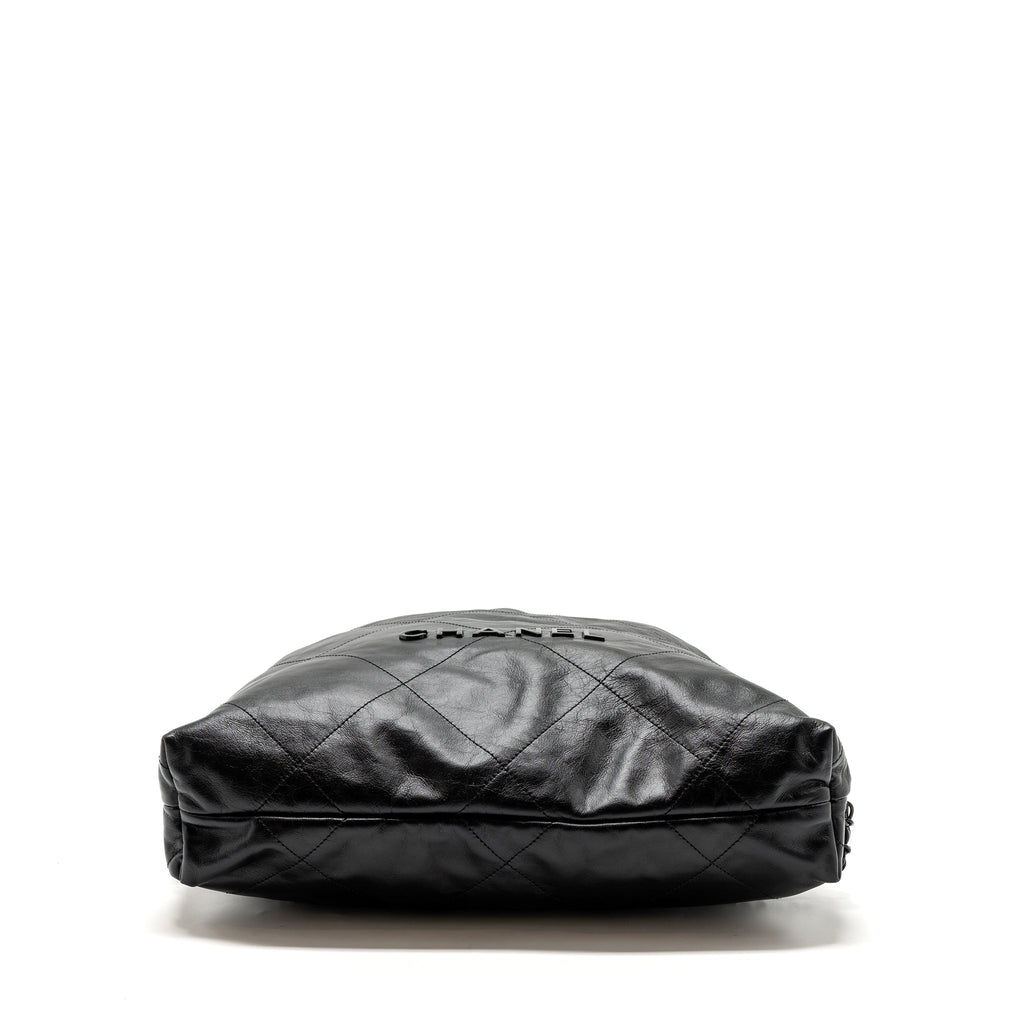 CHANEL 22 BACKPACK CALFSKIN SO BLACK / BLACK HARDWARE (MICROCHIP)