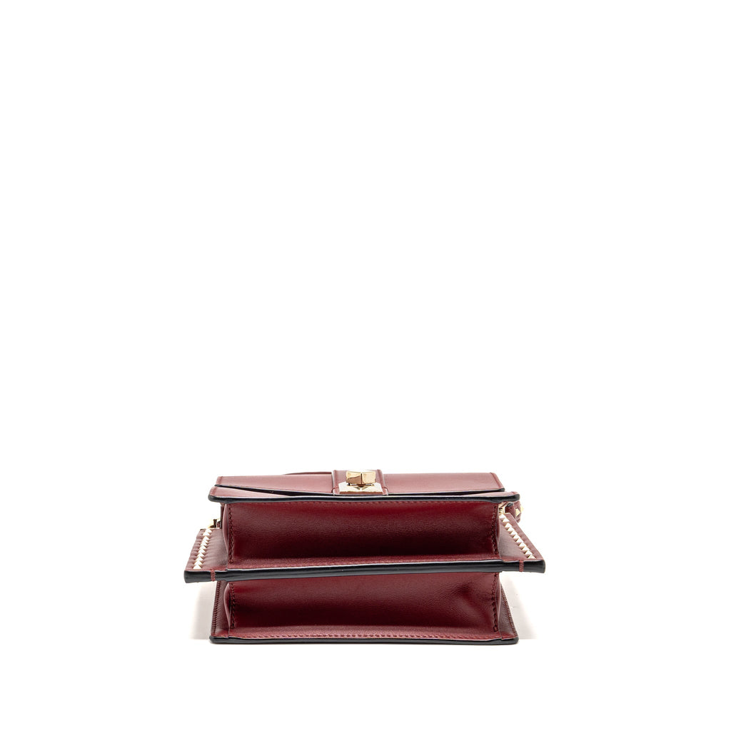 VALENTINO GARAVANI ROCKSTUD FLAP BAG CALFSKIN RED GHW