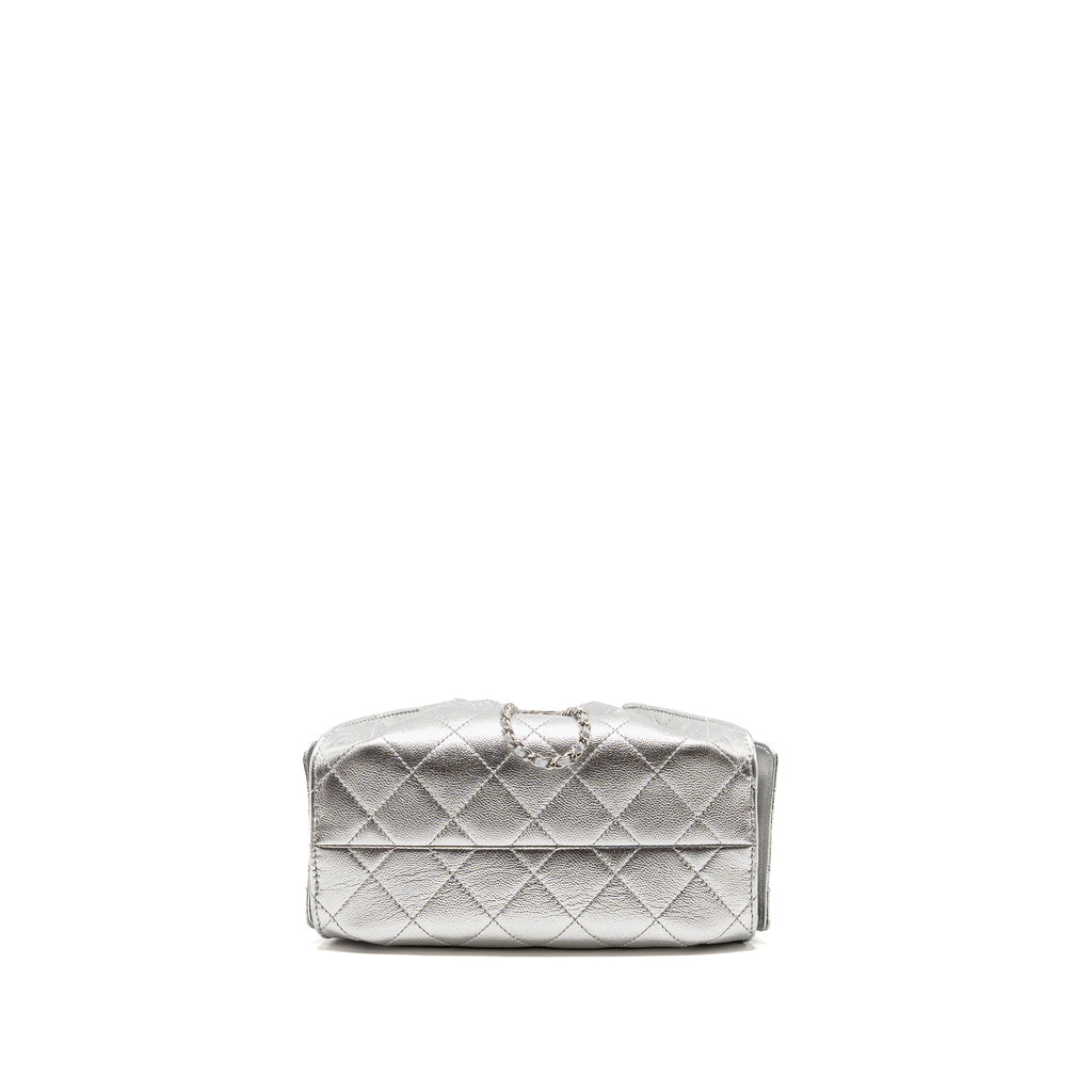 CHANEL MINI 25 BAG METALLIC GRAINED CALFSKIN SILVER SHW (MICROCHIP)