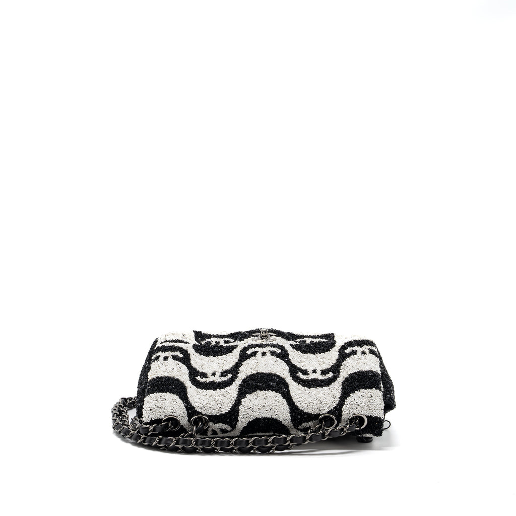 CHANEL 21P LIMITED EDITION FLAP BAG SEQUINS/ SATIN BLACK/ WHITE SHW