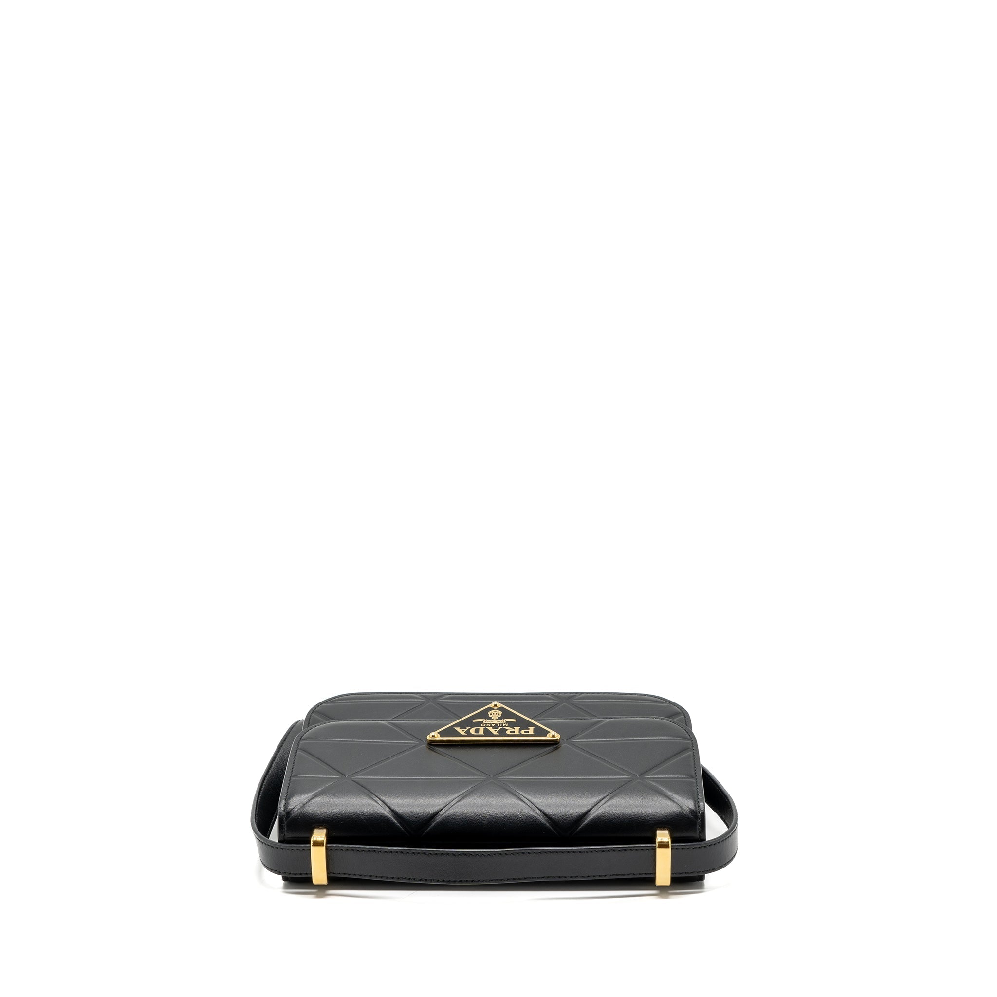PRADA PATTINA IN PELLE CALFSKIN BLACK GHW