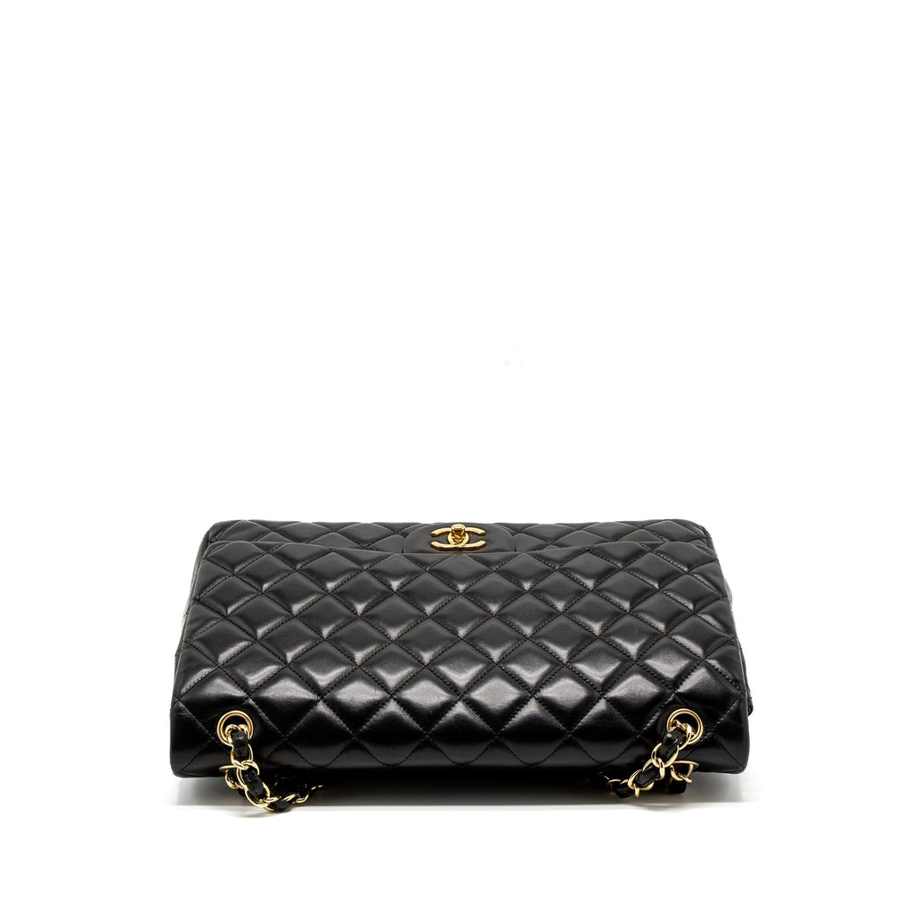 CHANEL MAXI CLASSIC SINGLE FLAP BAG LAMBSKIN BLACK GHW
